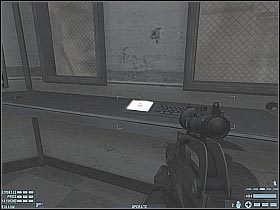 Po drodze nie powinieneś wpaść na żadnych nowych przeciwników - [Misja 04] [Segment 2/2] Amsterdam | Rainbow Six Lockdown - Tom Clancys Rainbow Six: Lockdown - poradnik do gry