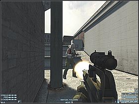 Skieruj się teraz do niewielkiej drabiny, z której skorzystało już kilku załatwionych terrorystów (#1) - [Misja 04] [Segment 2/2] Amsterdam | Rainbow Six Lockdown - Tom Clancys Rainbow Six: Lockdown - poradnik do gry