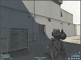 Upewnij się, że oczyściłeś okoliczne pomieszczenia i dopiero wtedy przywołaj tu resztę drużyny oraz uwolnione osoby - [Misja 04] [Segment 2/2] Amsterdam | Rainbow Six Lockdown - Tom Clancys Rainbow Six: Lockdown - poradnik do gry