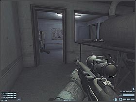 Teraz będziesz musiał przedostać się do kolejnego pomieszczenia - [Misja 06] [Segment 1/2] University | Rainbow Six Lockdown - Tom Clancys Rainbow Six: Lockdown - poradnik do gry