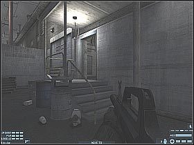 3 - [Misja 08] [Segment 1/3] Distillery | Rainbow Six Lockdown - Tom Clancys Rainbow Six: Lockdown - poradnik do gry