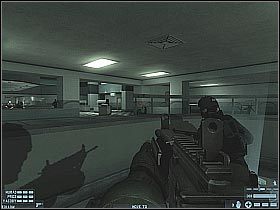 Po tym jak pozbędziesz się wszystkich widocznych gostków rozkaż swojej drużynie na chwilę tu jeszcze pozostać - [Misja 09] [Segment 2/2] Hospital | Rainbow Six Lockdown - Tom Clancys Rainbow Six: Lockdown - poradnik do gry