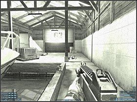 Kawałek dalej wpadniesz na schody prowadzące na wyższy poziom (#1) - [Misja 14] [Segment 1/2] Estate | Rainbow Six Lockdown - Tom Clancys Rainbow Six: Lockdown - poradnik do gry