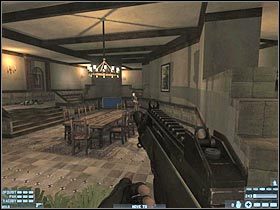 Teraz skieruj się do wyważonych drzwi, przez które wybiegła grupa przeciwników - [Misja 14] [Segment 2/2] Estate | Rainbow Six Lockdown - Tom Clancys Rainbow Six: Lockdown - poradnik do gry