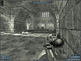 Skieruj się teraz do prawego przejścia - [Misja 16 FINAŁ] [Segment 2/3] Castle | Rainbow Six Lockdown - Tom Clancys Rainbow Six: Lockdown - poradnik do gry