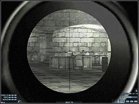 Po oczyszczeniu okolicy skorzystaj z okolicznych schodów żeby przedostać się na górę (#1) - [Misja 16 FINAŁ] [Segment 2/3] Castle | Rainbow Six Lockdown - Tom Clancys Rainbow Six: Lockdown - poradnik do gry