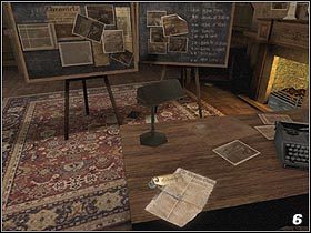 Tuż obok drzwi, którymi wszedłeś do holu, znajduje się kolejne przejście - Poradnik do gry - [Solucja] Prologue | Call of Cthulhu Mroczne Zakątki Świata - Call of Cthulhu: Mroczne Zakątki Świata - poradnik do gry