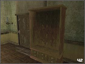 Podnieś amunicję leżącą na stoliku i biegnij w kierunku kolejnych drzwi - [Solucja] Attack of the Fishmen cz.1 | Call of Cthulhu Mroczne Zakątki Świata - Call of Cthulhu: Mroczne Zakątki Świata - poradnik do gry