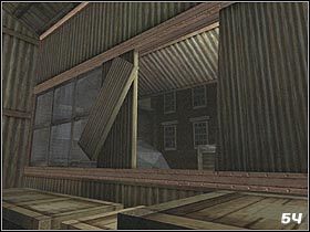 Poczekaj, aż drugi wartownik zacznie obchód i trzymając się trochę z tyłu idź wraz z nim w kierunku kolejnych skrzyń (#52) - [Solucja] Attack of the Fishmen cz.2 | Call of Cthulhu Mroczne Zakątki Świata - Call of Cthulhu: Mroczne Zakątki Świata - poradnik do gry