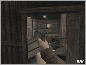 W miejscu, w którym aktualnie się znajdujesz, jest przejście (#161), ale żeby móc z niego skorzystać, musisz się schylić - [Solucja] The Marsh Refinery cz.1 | Call of Cthulhu Mroczne Zakątki Świata - Call of Cthulhu: Mroczne Zakątki Świata - poradnik do gry