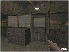 Po sforsowaniu drzwi znajdziesz się w długim korytarzu - [Solucja] The Marsh Refinery cz.4 | Call of Cthulhu Mroczne Zakątki Świata - Call of Cthulhu: Mroczne Zakątki Świata - poradnik do gry