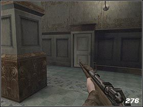 Gdy parter będzie już czysty, zajmij się wartownikami patrolującymi balkon - [Solucja] The Esoteric Order of Dagon cz.2 - Call of Cthulhu: Mroczne Zakątki Świata - poradnik do gry