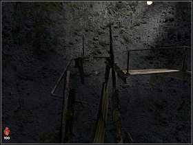 W pewnym momencie mostek łamie się i wpadamy do wody - [Solucja] Katakumby prowadzące do ośrodka | Bloodline Uśpione zło - Bloodline: Uśpione zło - poradnik do gry