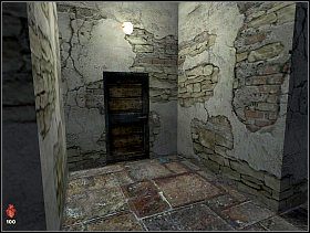 W jednym z pomieszczeń urzęduje zombie w dybach - [Solucja] Katakumby prowadzące do ośrodka | Bloodline Uśpione zło - Bloodline: Uśpione zło - poradnik do gry