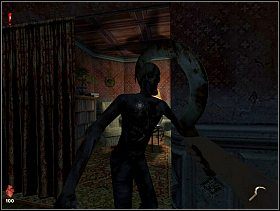 Skręcamy w drugi korytarz po prawej, na jego końcu są drzwi otwieramy te po prawej - [Solucja] Prawe skrzydło - parter | Bloodline Uśpione zło - Bloodline: Uśpione zło - poradnik do gry