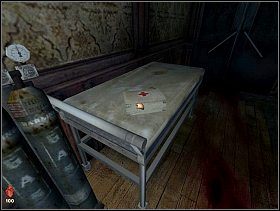 Skoro już jesteśmy w tym miejscu powinniśmy iść korytarzem w prawo - [Solucja] Prawe skrzydło - parter | Bloodline Uśpione zło - Bloodline: Uśpione zło - poradnik do gry