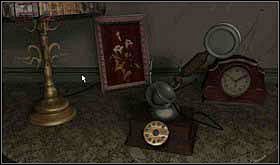 Ufff, pierwszą noc masz za sobą. Jednak ten dzień nie zapowiada się zbyt optymistycznie - na zewnątrz szaleje burza, a cały dom spowija półmrok. W galerii wszystko wygląda tak, jak wczoraj. Zejdź na dół. Po chwili zadzwoni telefon. Odbierz - to Jerry. Poinformuje Cię, że przez burzę nie uda mu się do Ciebie przyjechać. Poda Ci za to szyfr do sejfu. - NIEDZIELA 13 PAŹDZIERNIKA cz.1 | Scratches - Scratches - poradnik do gry