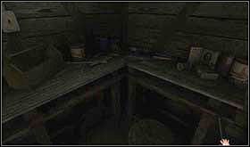 Przy stole, w rogu po prawej stronie zauważysz łom. Oczywiście, zabierz go. - PONIEDZIAŁEK 14 PAŹDZIERNIKA cz.1 | Scratches - Scratches - poradnik do gry