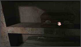 Zwróć uwagę na małą trumienkę. To zapewne miejsce spoczynku syna Blackwoodów, jednak nie da się odczytać tablicy. Przydałoby się więcej światła. - PONIEDZIAŁEK 14 PAŹDZIERNIKA cz.1 | Scratches - Scratches - poradnik do gry