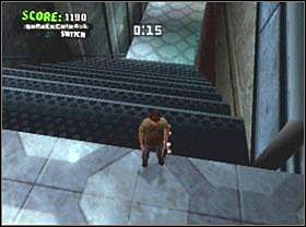 Wykonaj impossible [W + KP4 (góra + kwadrat)] nad wielkimi schodami - The Mall | Classic mode | Tony Hawks American Wasteland - Tony Hawks American Wasteland - poradnik do gry