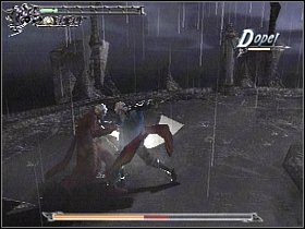 Jeśli chcesz zdobyć niebieski fragment orb w Pitch-Black Void (pomieszczenie za halą z jumpadami; za zielonymi drzwiami) musisz przy kolumnach podskoczyć i w górze wykorzystać Trick Up - Misja #7 | Solucja | Devil May Cry 3 Dantes Awakening - Devil May Cry 3: Dantes Awakening - Edycja Specjalna - poradnik do gry