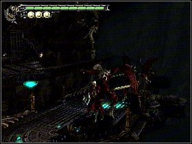 Pod schodami na których teraz stoisz znajdziesz posąg do kombosów (Agni & Rudra) czyli kolejny prawie darmowy fragment orb - Misja #11 | Solucja | Devil May Cry 3 Dantes Awakening - Devil May Cry 3: Dantes Awakening - Edycja Specjalna - poradnik do gry