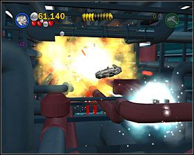 Pozostaje uciec z tego tunelu śmierci - po prostu leć w dół ekranu, cały czas strzelając i niszcząc wszystko na swojej drodze - Episode VI - Into the Death Star | Story Mode LEGO Star Wars II - LEGO Star Wars II: The Original Trilogy - poradnik do gry