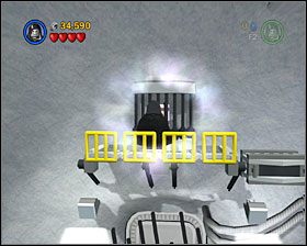 Jako Sith wskocz na jedną z platform pod drzwiami na końcu pokoju ze ślizgaczem śnieżnym - Episode V - Escape from Echo Base | Freeplay Mode - LEGO Star Wars II: The Original Trilogy - poradnik do gry