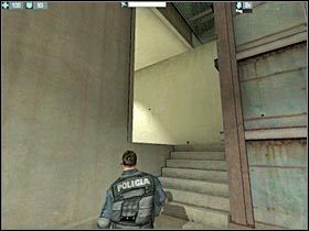 Będziesz musiał oczywiście skorzystać ze znajdujących się tu schodów, dzięki czemu wyjdziesz na wyższy poziom (#1) - [Chapter 6] Etap 1/3 cz.1 | El Matador - El Matador - poradnik do gry