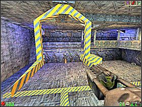 Szybko na nią wskocz, a potem wejdź na pokład statku (nie jedź windą do końca - 14. The Trench | Unreal - Unreal - poradnik do gry