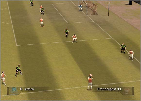 Wyrzuty z autu wykonuje się dwoma klawiszami - Wyrzuty z autu | Taktyka FIFA 07 - FIFA 07 - poradnik do gry