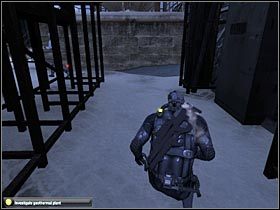 Zaczekaj, aż gostek z latarką zacznie iść w lewo - Iceland - Geothermal Plant (2) | Misja 1 w Splinter Cell Double Agent - Tom Clancys Splinter Cell: Double Agent - poradnik do gry