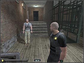 Musisz teraz dojść za Mossem do drzwi, z których wcześniej nie mogłeś w żaden sposób skorzystać (#1) - NYC - JBA HQ - Part 1 (4) | Misja 3 w Splinter Cell Double Agent - Tom Clancys Splinter Cell: Double Agent - poradnik do gry