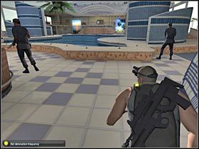 Wejdź na niewielki podest, a następnie wskocz do wody (#1) - Cozumel - Cruise Ship (1) | Misja 7.2 w Splinter Cell Double Agent - Tom Clancys Splinter Cell: Double Agent - poradnik do gry