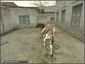 Po znalezieniu się na większej uliczce obróć się w lewo i zacznij biec przed siebie (#1) - Kinshasa (1) | Misja 9.2 w Splinter Cell Double Agent - Tom Clancys Splinter Cell: Double Agent - poradnik do gry