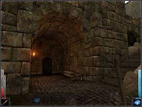 W bramie snem sprawiedliwego śpi zmęczony doznaniami obywatel. Częste picie skraca życie - niestety! - The Gate of Stonehelm (3) | Rozdział 1 | Dark Messiah of Might and Magic - Dark Messiah of Might and Magic - poradnik do gry