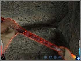 Spacer po wąskiej półce skalnej powinien mnie zaprowadzić w pobliże przeciwnego przyczółka mostu wiszącego. - The Temple of the Spider (12) | Rozdział 5 | Dark Messiah of Might and Magic - Dark Messiah of Might and Magic - poradnik do gry