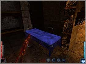 Schowek za łóżeczkiem. Bardzo godnie zaopatrzony. Niestety wcześniej musiałem skasować lokatora tej celi. - In the House of Ashes (4) | Rozdział 8 | Dark Messiah of Might and Magic - Dark Messiah of Might and Magic - poradnik do gry