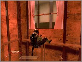 Skieruj się do niewielkiego tunelu - [Misja 2.2] Calypso Casino - Security cz.2 | Tom Clancys Rainbow Six Vegas - Tom Clancys Rainbow Six Vegas - poradnik do gry