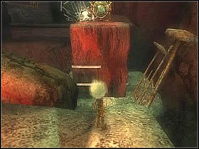 To dzięki jego wyjątkowym zdolnościom wejdziesz na półkę z ostatnim zwierciadłem (po metalowych drążkach) - [ETAP XII] Necropolis cz.5 | Artur i Minimki - Artur i Minimki - poradnik do gry