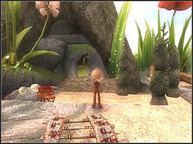 Znajdziesz tam także run - w grocie, do której wejdziesz przez wąską szczelinę (w tle zdjęcia) - [ETAP IX] Lost in the Seven Lands - II cz.2 | Artur i Minimki - Artur i Minimki - poradnik do gry