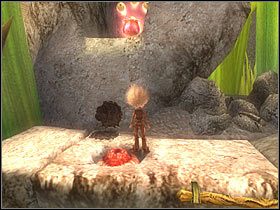 W ten sposób wydostaniesz podest na górę i za pomocą Artura zdobędziesz kolejną torbę (gdy ją posiądziesz, strąć stworka z powrotem na dół) - [ETAP V] First steps into the Seven Lands cz.4 | Artur i Minimki - Artur i Minimki - poradnik do gry