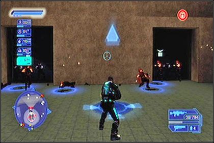 Dotrzesz do pomieszczenia, po którego bokach biegnie kilka balkonów - Pułkownik Axton Cowell | Shai-Gen | Crackdown - Crackdown - poradnik do gry