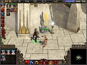 Zbadaj też jarzący się słupek po lewej stronie, a otrzymasz misję Infomacje - OKRĘT-MIASTO cz.2 - SpellForce 2: Władca Smoków - poradnik do gry