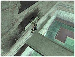 Z występu przeskocz na pomost po prawej i błyskawicznie się niego wdrap - 10. Świątynia Khamoon (2) | Egipt w Tomb Raider Anniversary - Tomb Raider: Anniversary - poradnik do gry