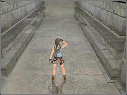 Za załomem w prawo trafisz na odcinek korytarza z czterema ruchomymi, poziomo tnącymi tarczami, ułożonymi w dwóch rzędach - 11. Obelisk Khamoon (3) | Egipt w Tomb Raider Anniversary - Tomb Raider: Anniversary - poradnik do gry