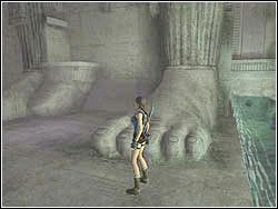 Podejdź do stopy posągu - 12. Sanktuarium Dziecięcia (część 4) | Egipt w Tomb Raider Anniversary - Tomb Raider: Anniversary - poradnik do gry