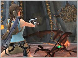 W pierwszym etapie Natla lata nad tobą rażąc cię ognistymi kulami - 15. Ostateczne starcie (2) | Zaginione Miasto w Tomb Raider Anniversary - Tomb Raider: Anniversary - poradnik do gry