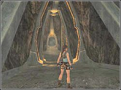 Zsuń się na butach w dół, do podstawy piramidy - 13. Kopalnie Natli (3 | Zaginione Miasto w Tomb Raider Anniversary - Tomb Raider: Anniversary - poradnik do gry