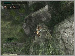 Wykonaj teraz precyzyjny skok na pochyłą, kamienną skałę, na którą kapie woda - Poziom 04. Zaginiona Dolina | Sekrety w Tomb Raider Anniversary - Tomb Raider: Anniversary - poradnik do gry